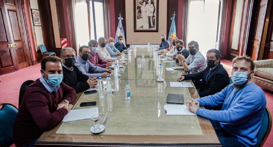 Alerta para Kicillof: los intendentes del FdT condicionan el apoyo electoral