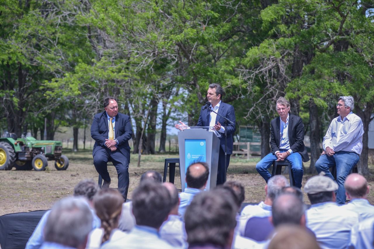 Massa lanzó beneficios para el campo: "No queremos productores afuera"