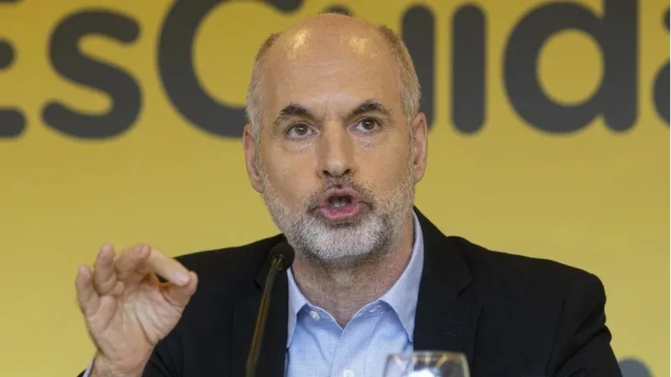 Larreta cargó contra Milei y prometió derogar el impuesto a los pasajes