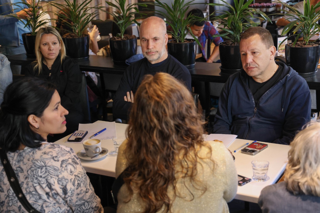 Larreta, con los vecinos de Chacarita para hablar de tránsito, seguridad y espacio público