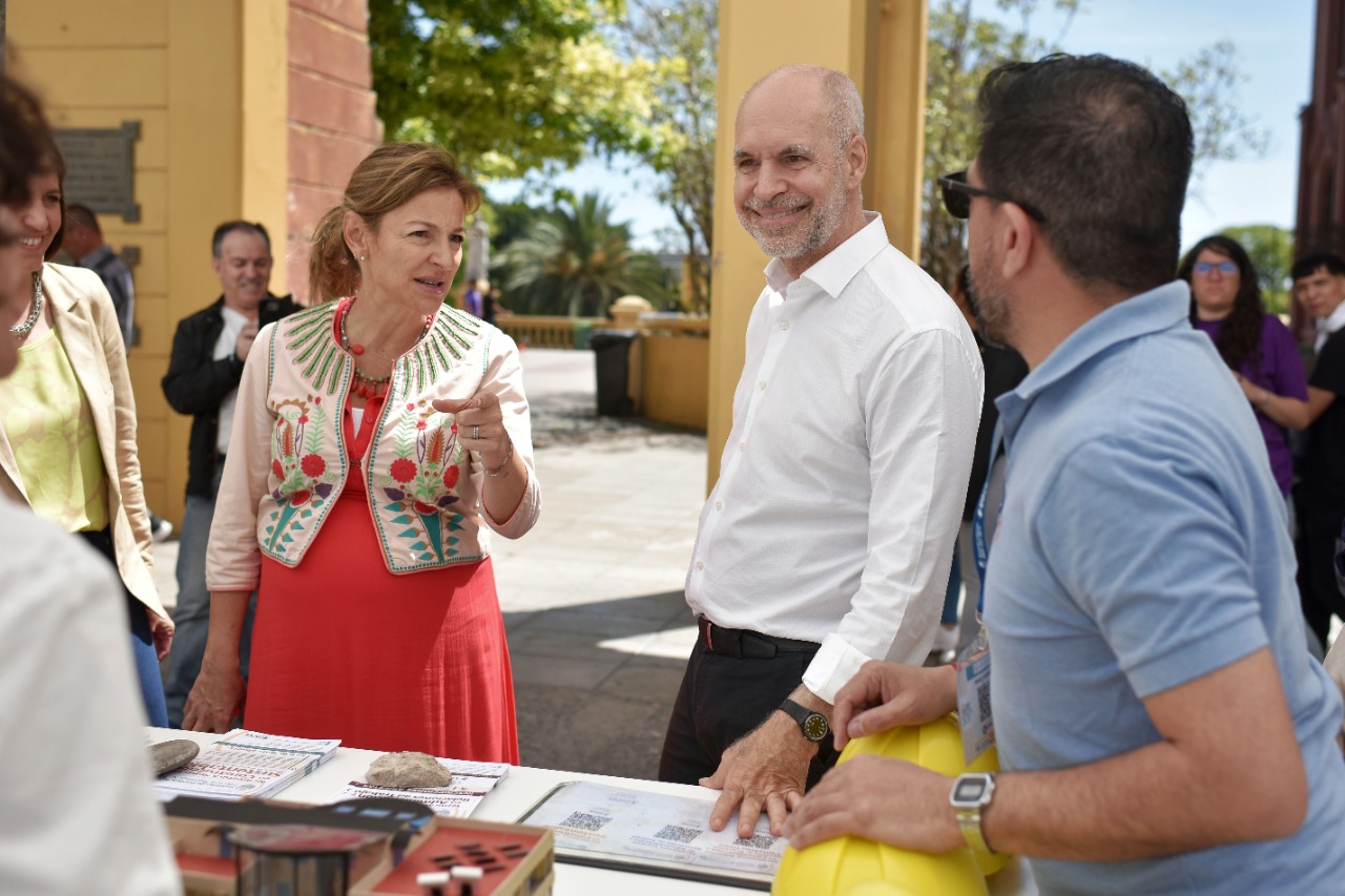 Larreta y Acuña visitaron la Feria que busca mejorar la empleabilidad