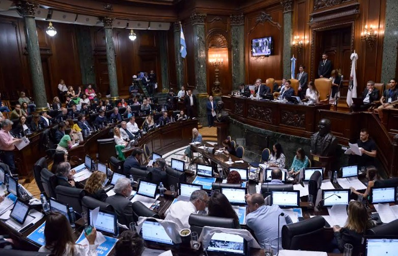 Con críticas del FdT y concesiones al bullrichismo y a RU, el Pro aprobó el Presupuesto