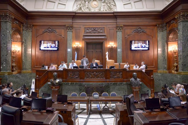 Legislatura: tres proyectos educativos y simplificaciones de normativas