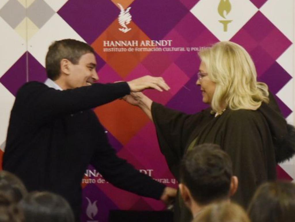 Carrió apoyó la candidatura de Quirós en CABA: "Es una luz que se abre"