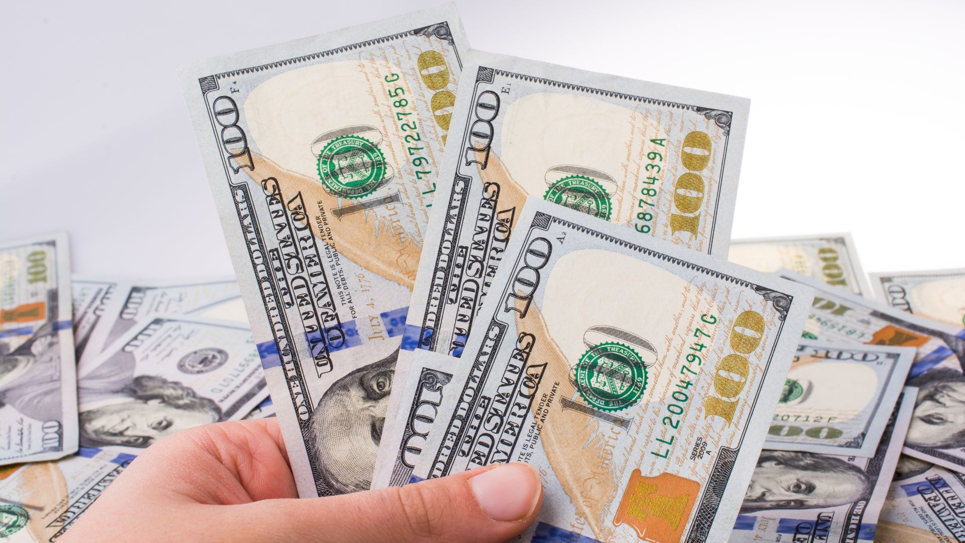 Dólar ahorro: suman nuevas restricciones para comprarlo