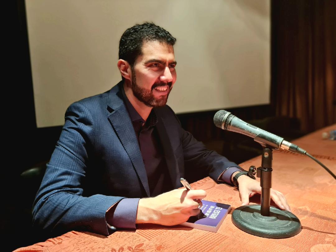 Campos Ríos: "Este libro intenta discutir la modernización el Estado"