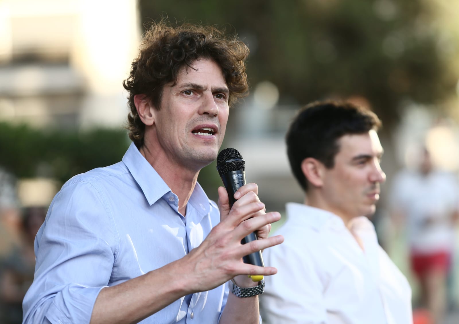 Lousteau: "Cuando no fallan a favor, es un pelotón de fusilamiento