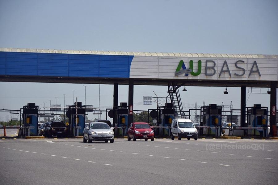 Los peajes de AUBASA subieron un 90%: cuánto saldrá ir a la costa