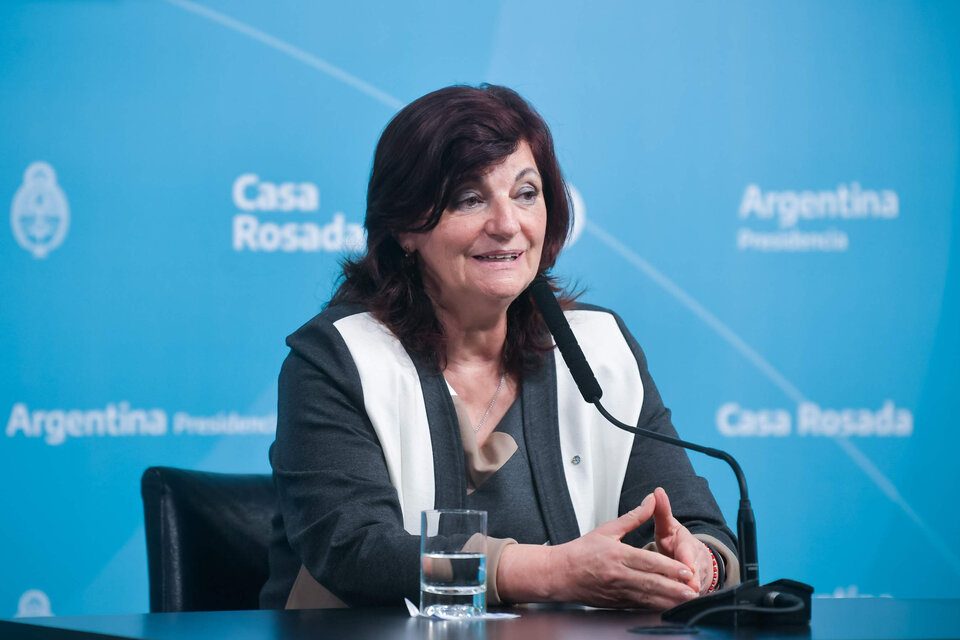 Kelly Olmos dijo que el Gobierno se comprometió a continuar las paritarias