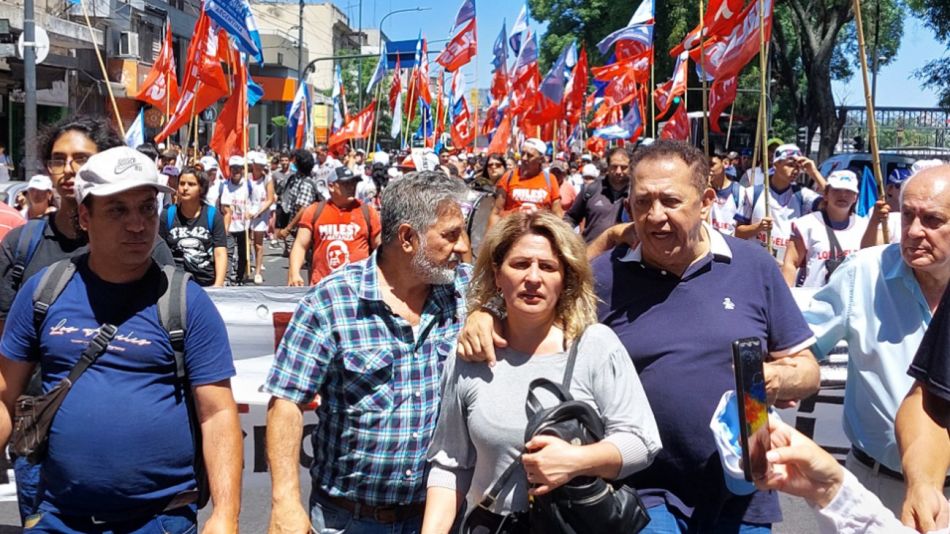 D'Elía atacó a La Cámpora: "Tocaron a Cristina y se quedaron en su casa"