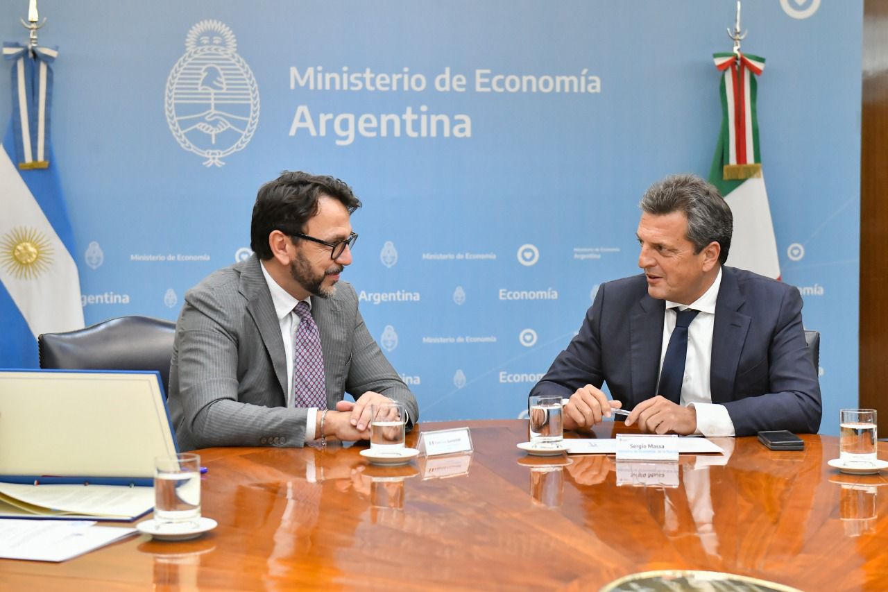 Argentina firmó convenio con Italia en el marco del acuerdo con el Club de París