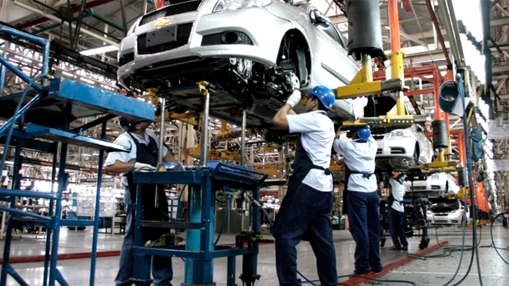 Massa destacó el crecimiento industrial del mes de noviembre