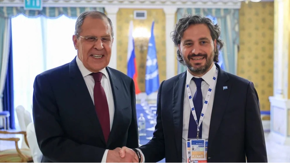 Cafiero y Lavrov buscan lograr un cese del fuego entre Rusia y Ucrania