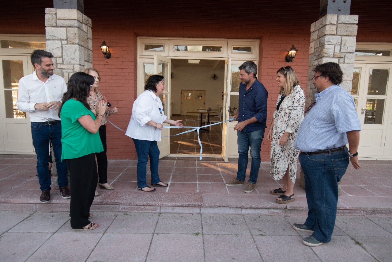 Lammens encabezó la reapertura del Hotel 7 de Chapadmalal 