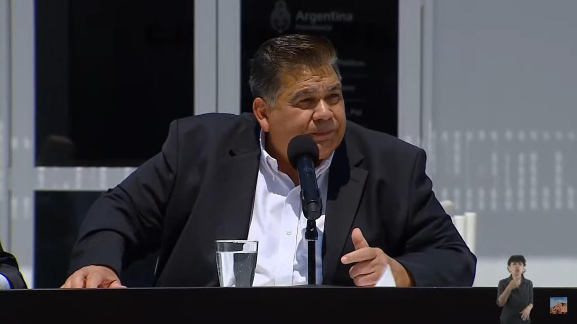 Al lado de Alberto, Ishii criticó los planes: “Hay que dejar de ser parásito y garronero"