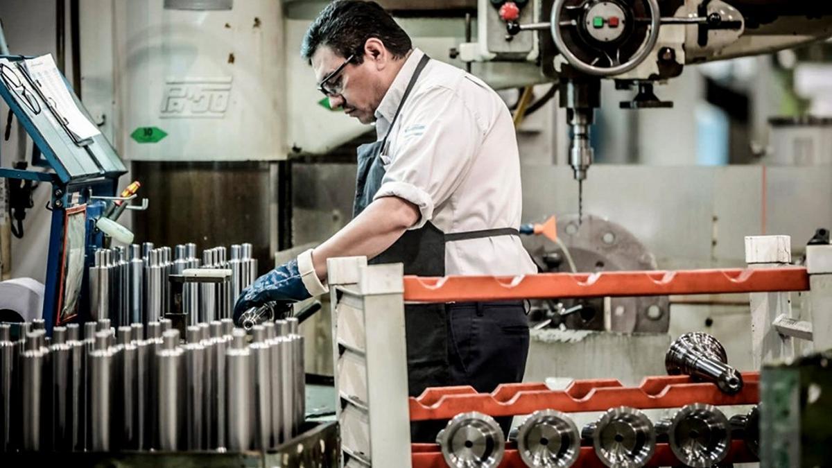 "Recuperamos 86.600 puestos de trabajo en el sector privado industrial"