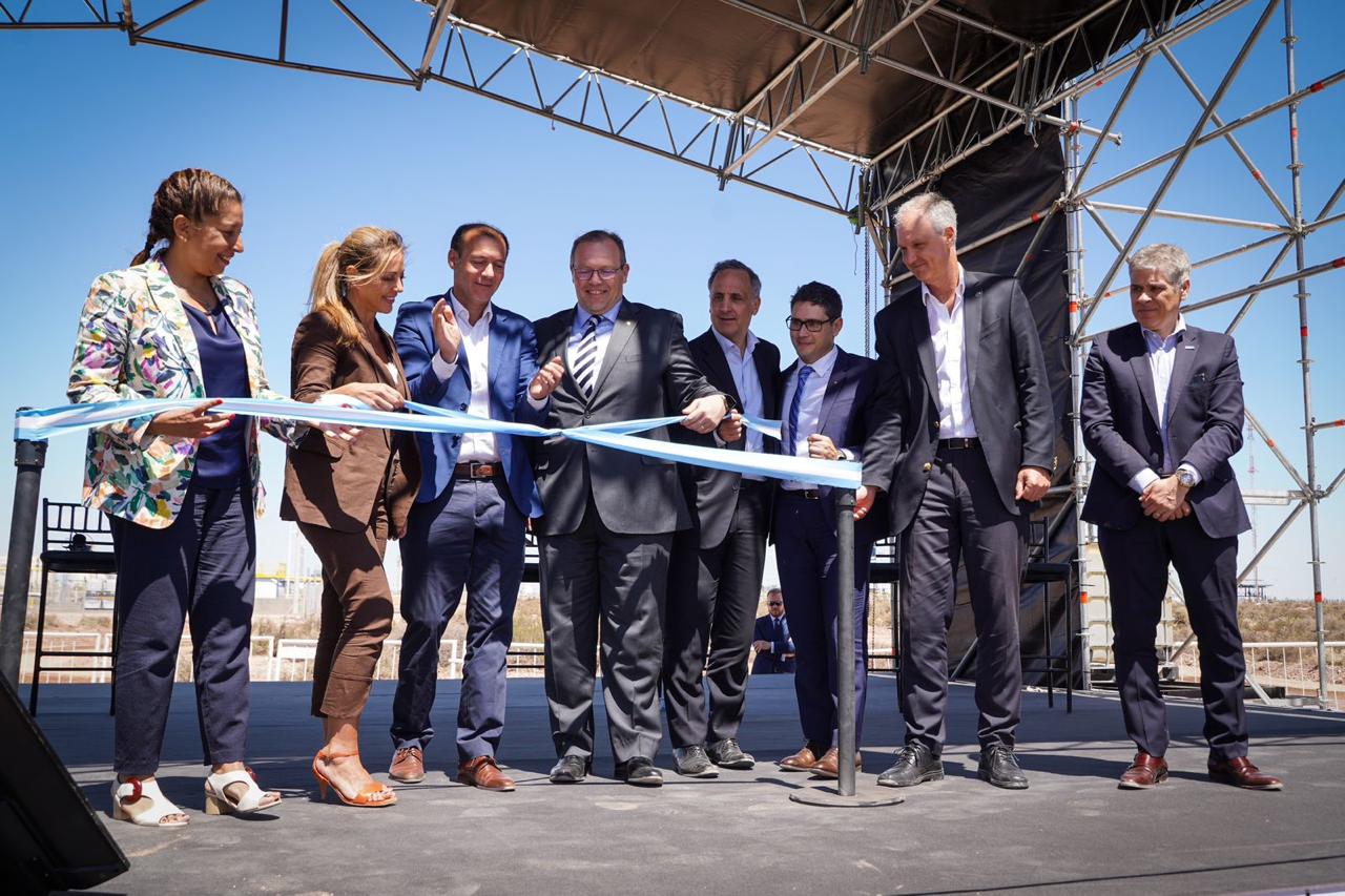 Royon inauguró un nuevo oleoducto que beneficia a Vaca Muerta