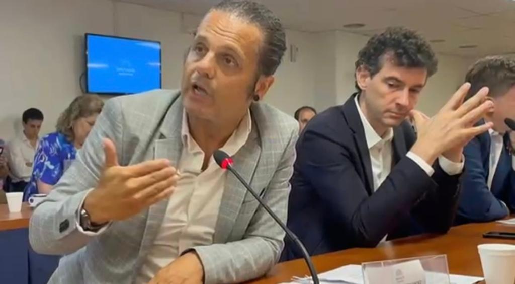 Peretta: reemplazar indemnizaciones por seguros de desempleo