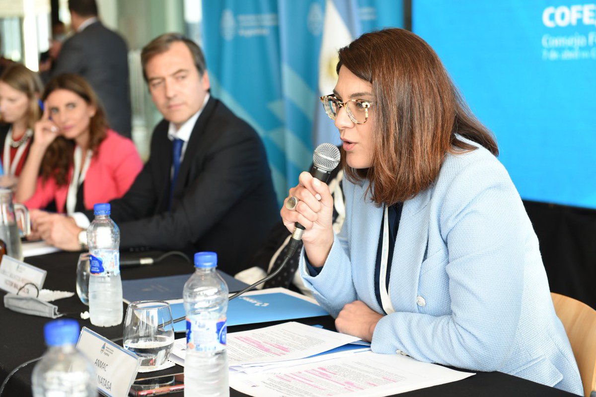 Citan a indagatoria a la funcionaria que trabó el ingreso de las Taser