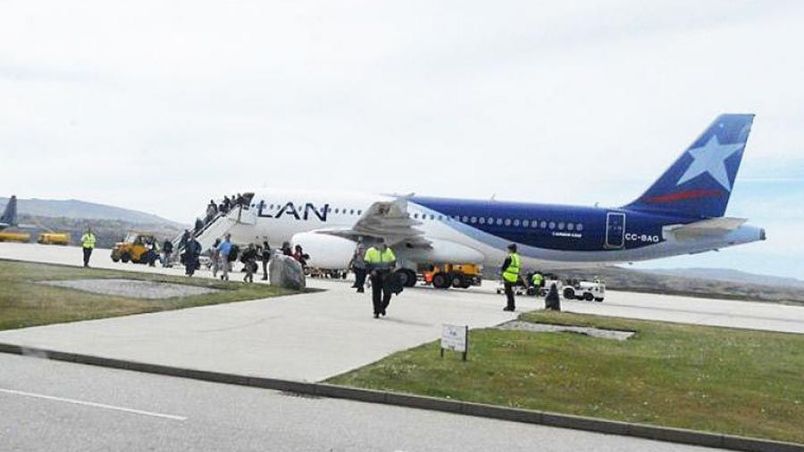 El Gobierno cortó el vuelo que iba de San Pablo a las Malvinas