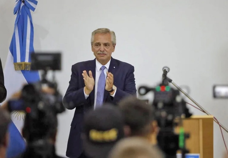 Alberto fue a Mar del Plata y el kirchnerismo le vació el acto