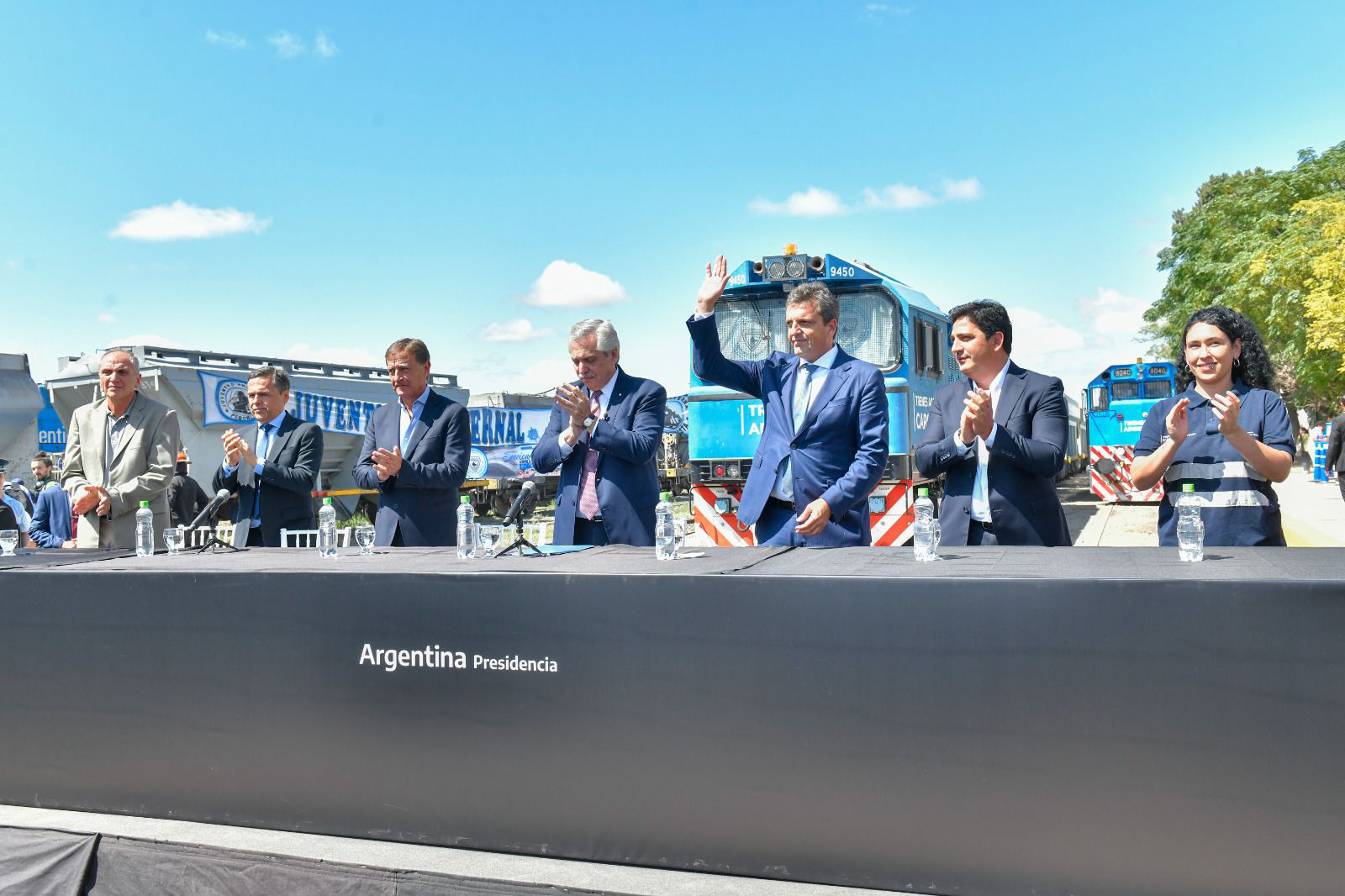 Pese a las tensiones, Alberto y Massa compartieron un acto en Mendoza