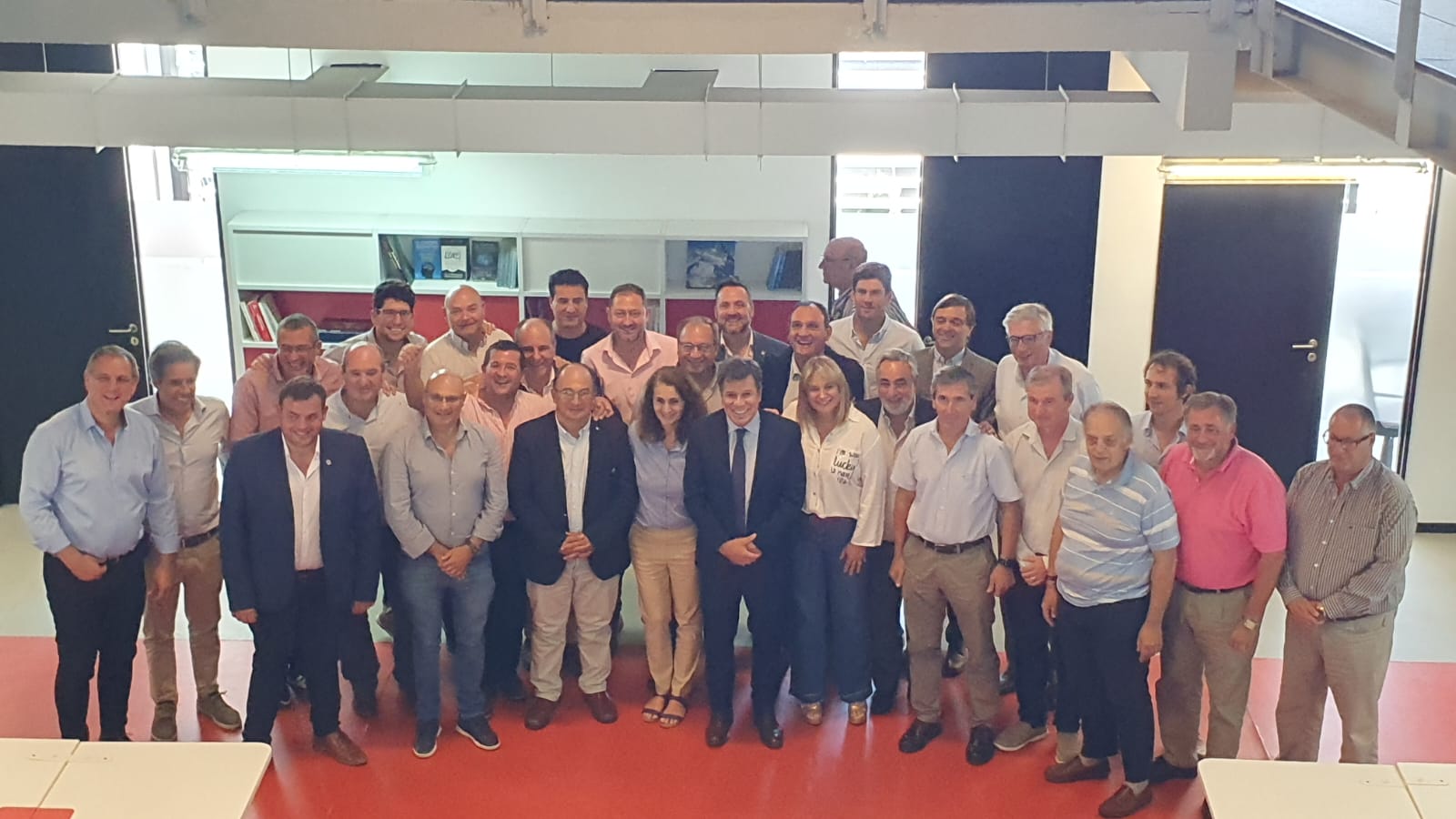 Manes y Abad se reunieron con intendentes radicales de la Provincia