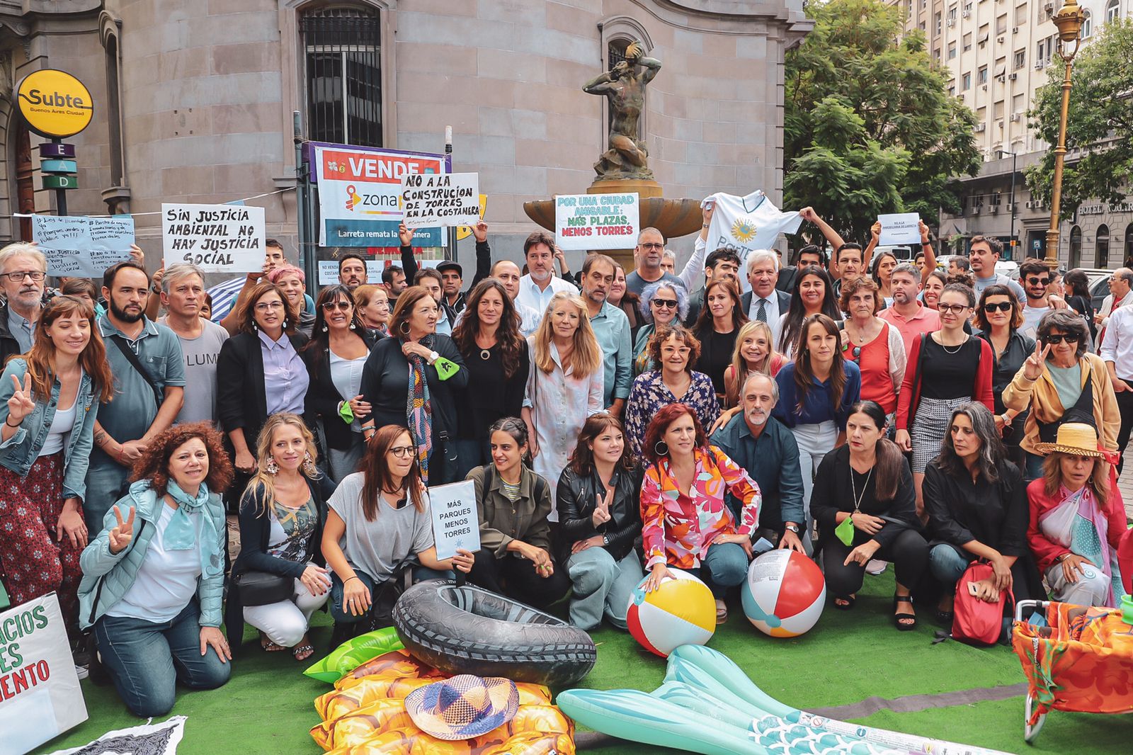 Legisladores del FdT y organizaciones reclamaron por Costa Salguero