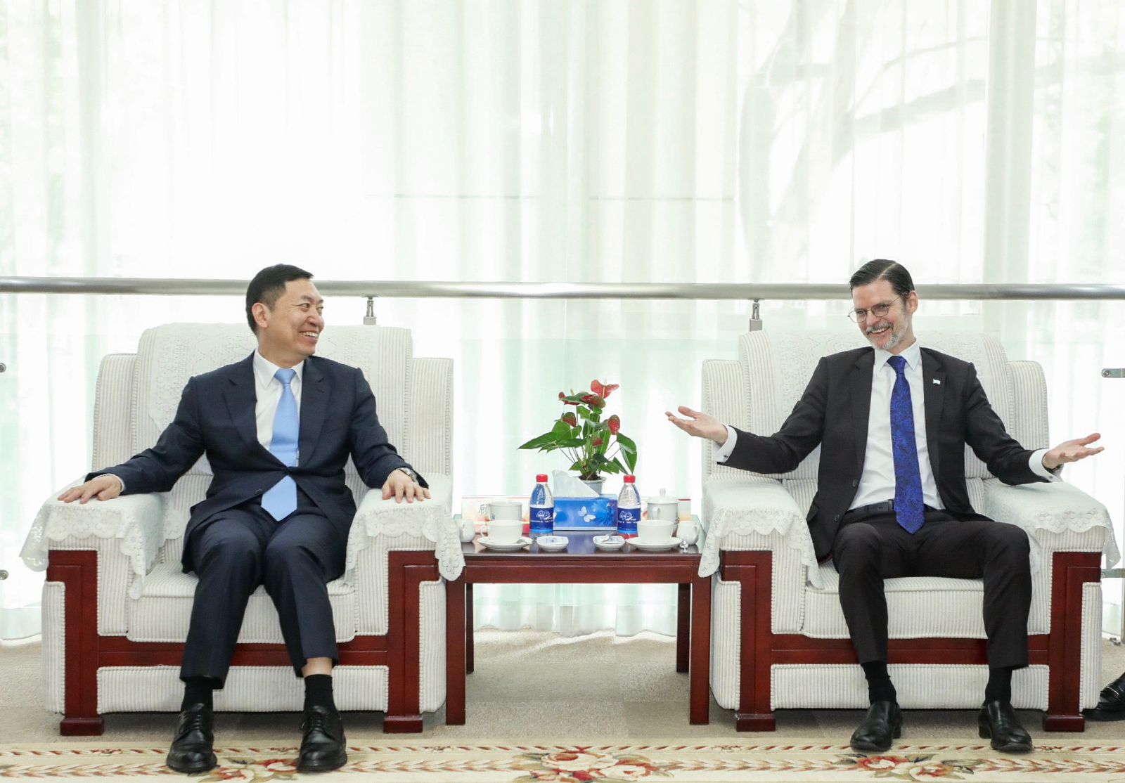 “La cooperación nuclear con China es clave para los desafíos económicos”