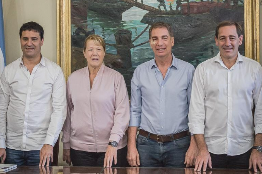 Otra foto de unidad en JxC: Santilli, Abad, Stolbizer y Garro, juntos en La Plata
