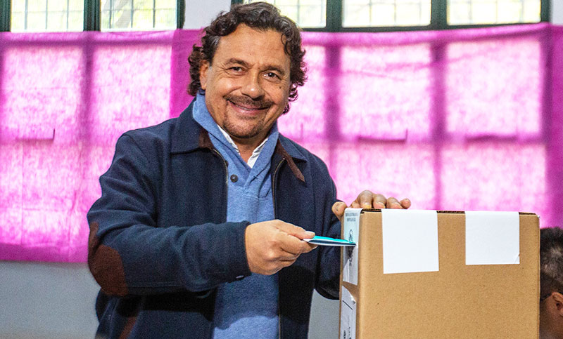 Sáenz gana por 30 puntos en Salta y obtiene la reelección