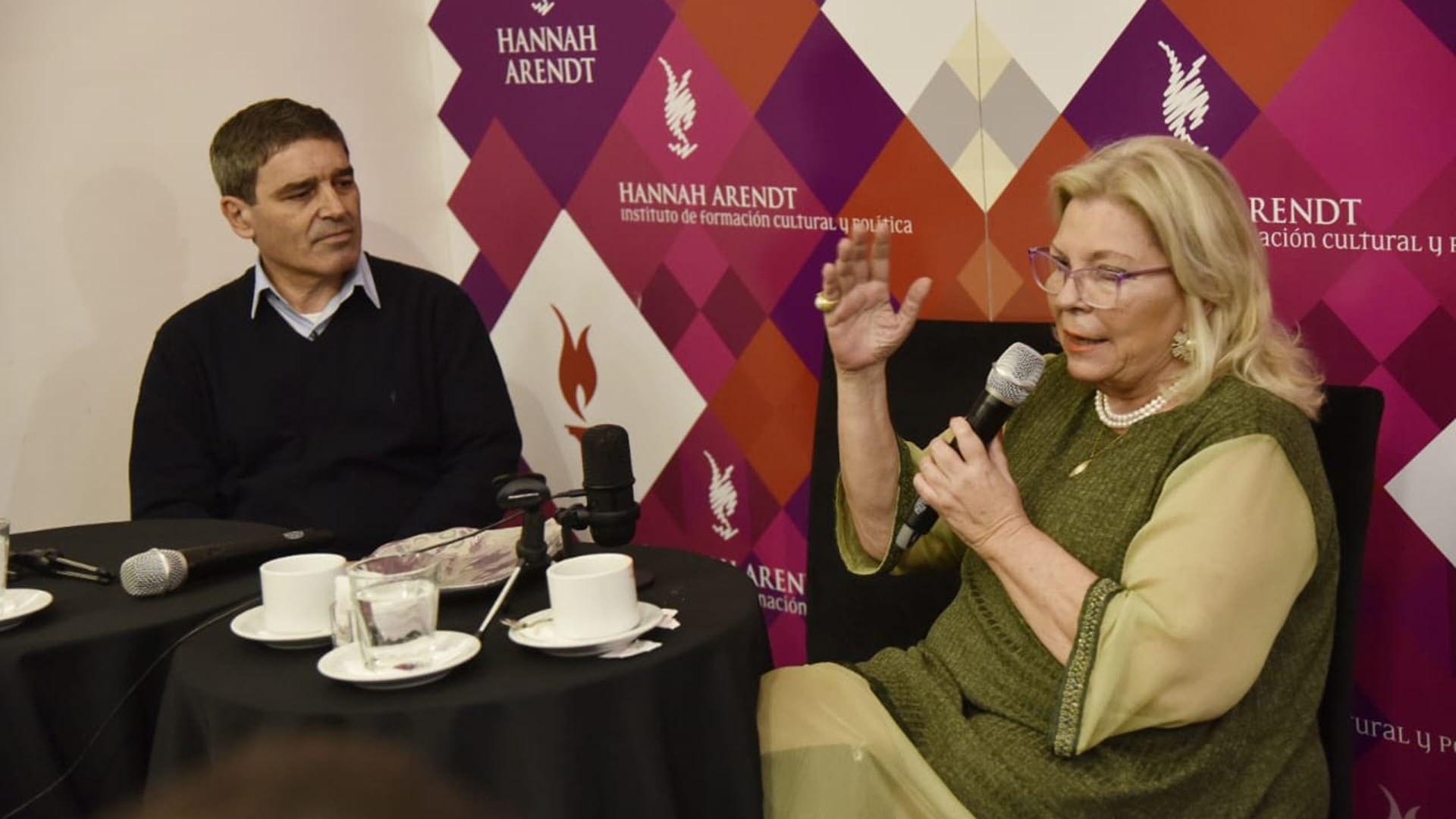 Tensión en JxC: Carrió amenaza con candidato propio si bajan a Quirós