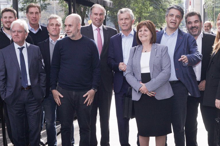 La nueva encuesta que envalentonó a JxC: qué dice