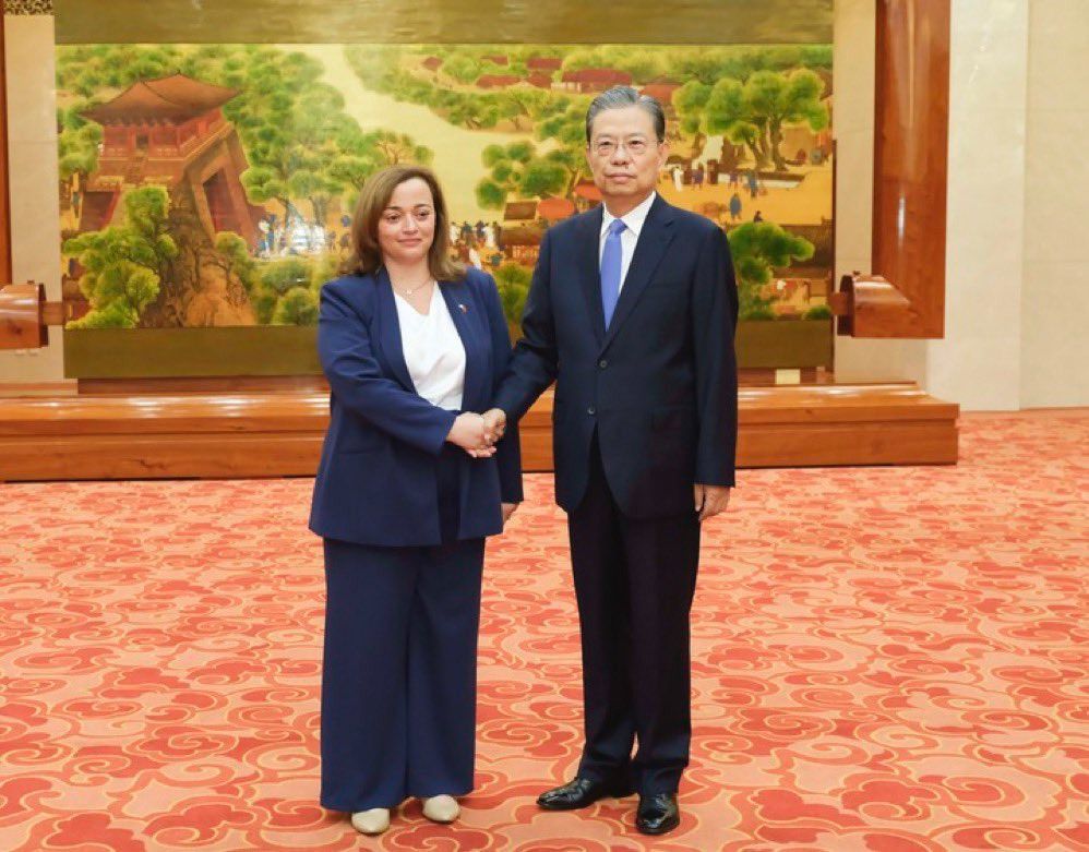 Cecilia Moreau lamentó críticas de "propios y extraños" por la gira en China