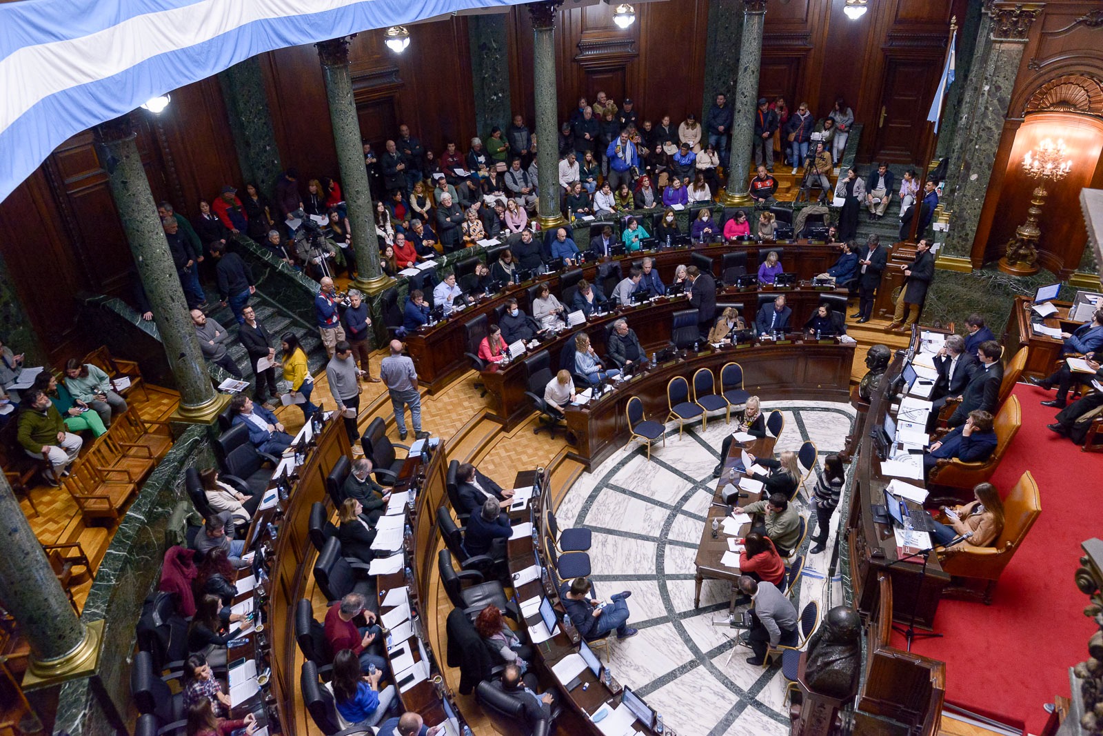 Se aprobó una baja de impuestos en CABA: a quiénes beneficia