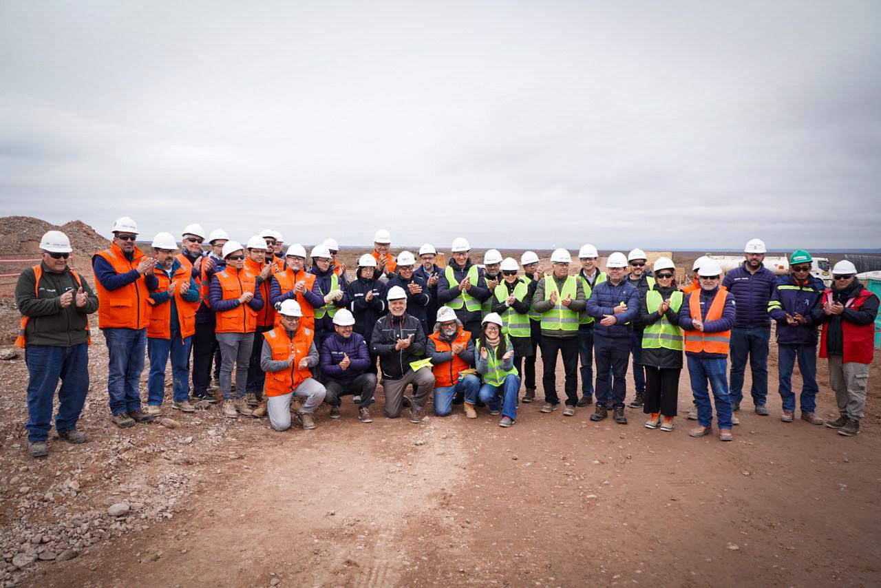 Royon y empresas supervisaron la puesta en marcha del llenado del Gasoducto NK