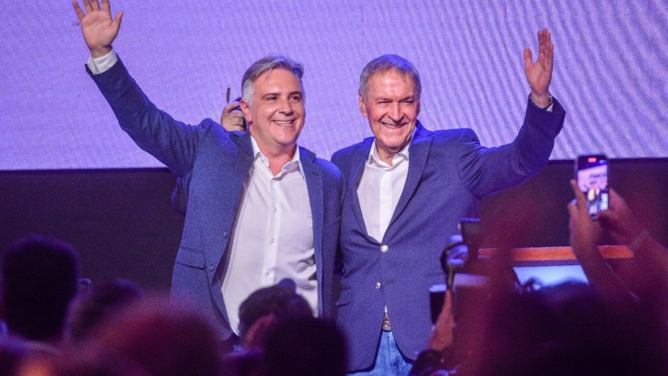 Córdoba: el peronista Llaryora se impone a Juez