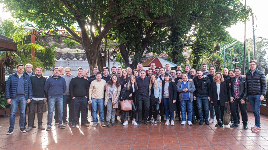 Santilli juntó a los candidatos a intendentes del conurbano