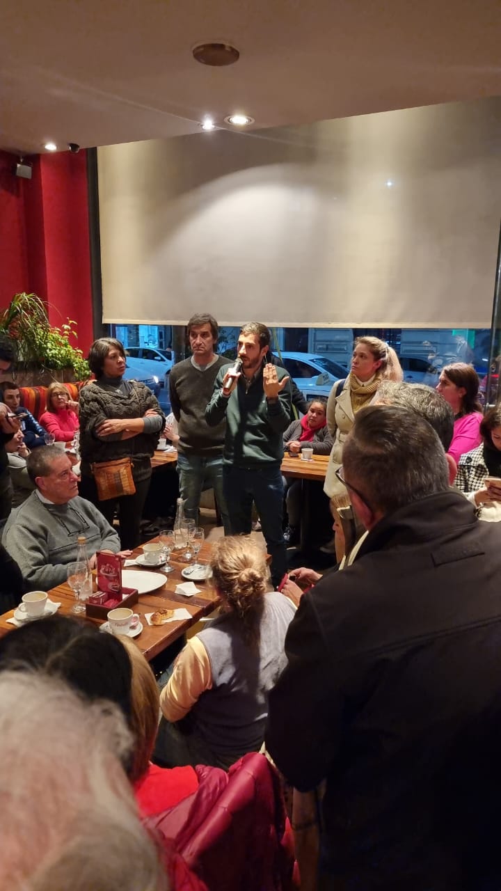 “No se aguanta más la Avellaneda con bolsones de comida”