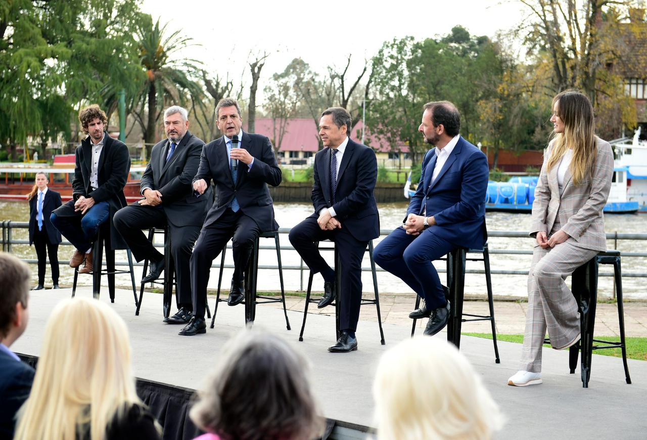 Massa, Giuliano y Malena impulsan la SUBE para el transporte fluvial en Tigre