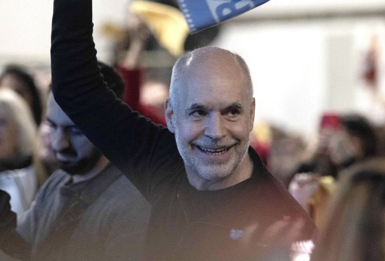 Encuesta: Larreta se impone en la interna de JXC por 4 puntos
