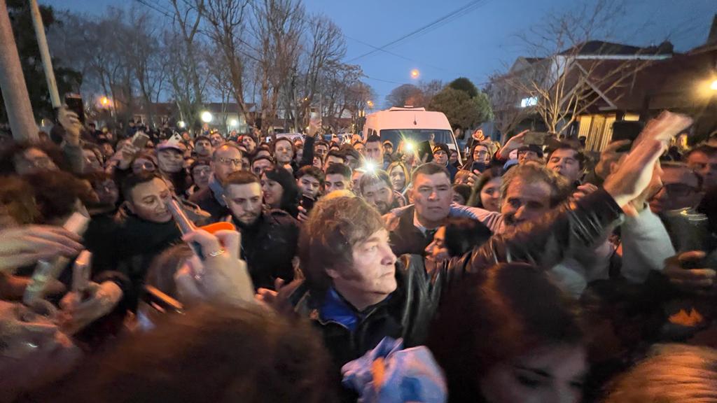 Milei contó que empresas del Estado privatizará