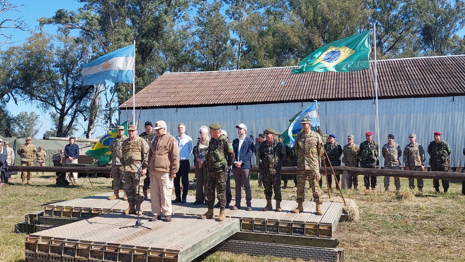 El Ejército Argentino y el de Brasil comparten ejercicios militares