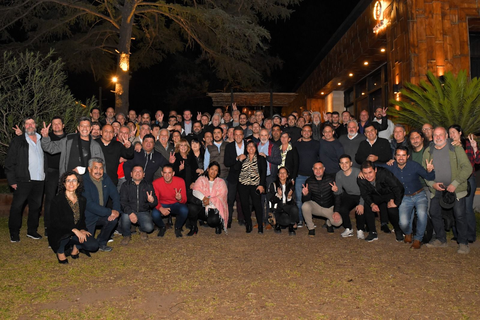 Córdoba: Massa se reunió con más de 60 gremios