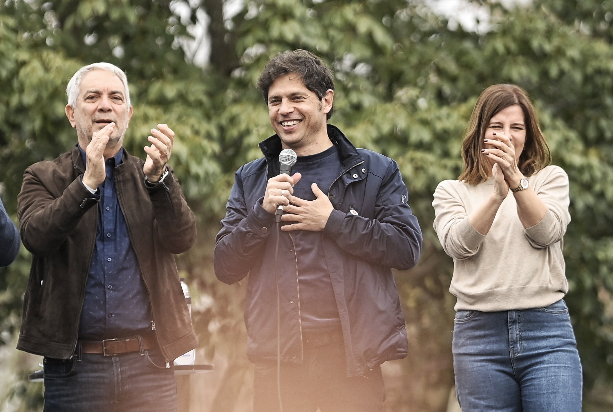 Kicillof cerrará su campaña provincial rodeado de intendentes