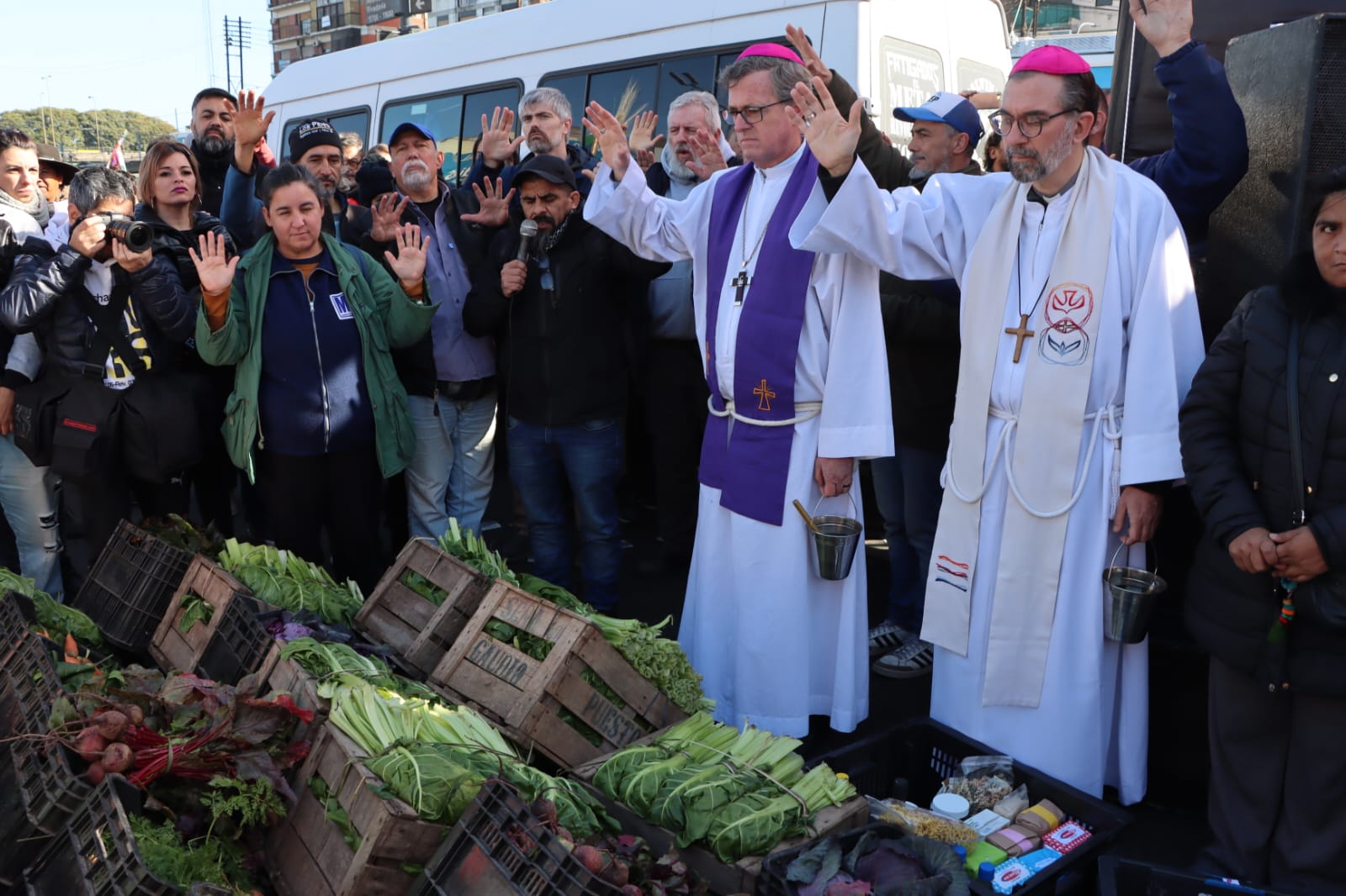 García Cuerva bendijo a los movimientos populares