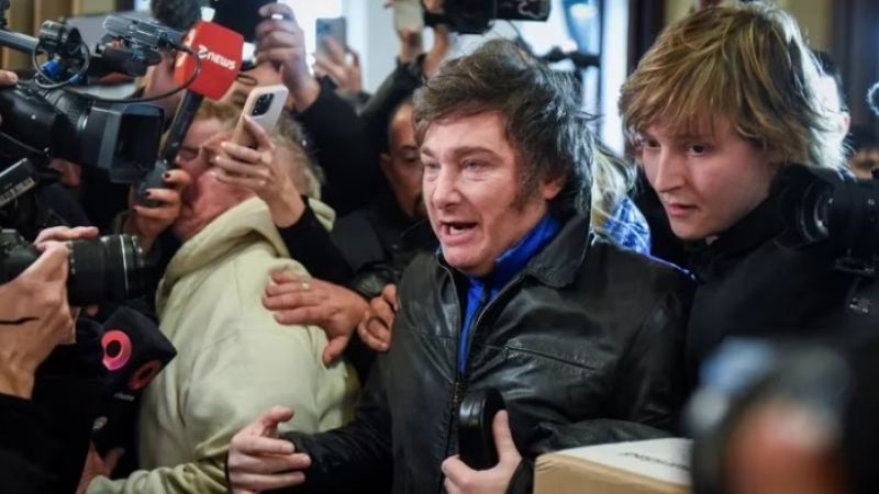 Crece el optimismo en el búnker de Milei por los números que manejan