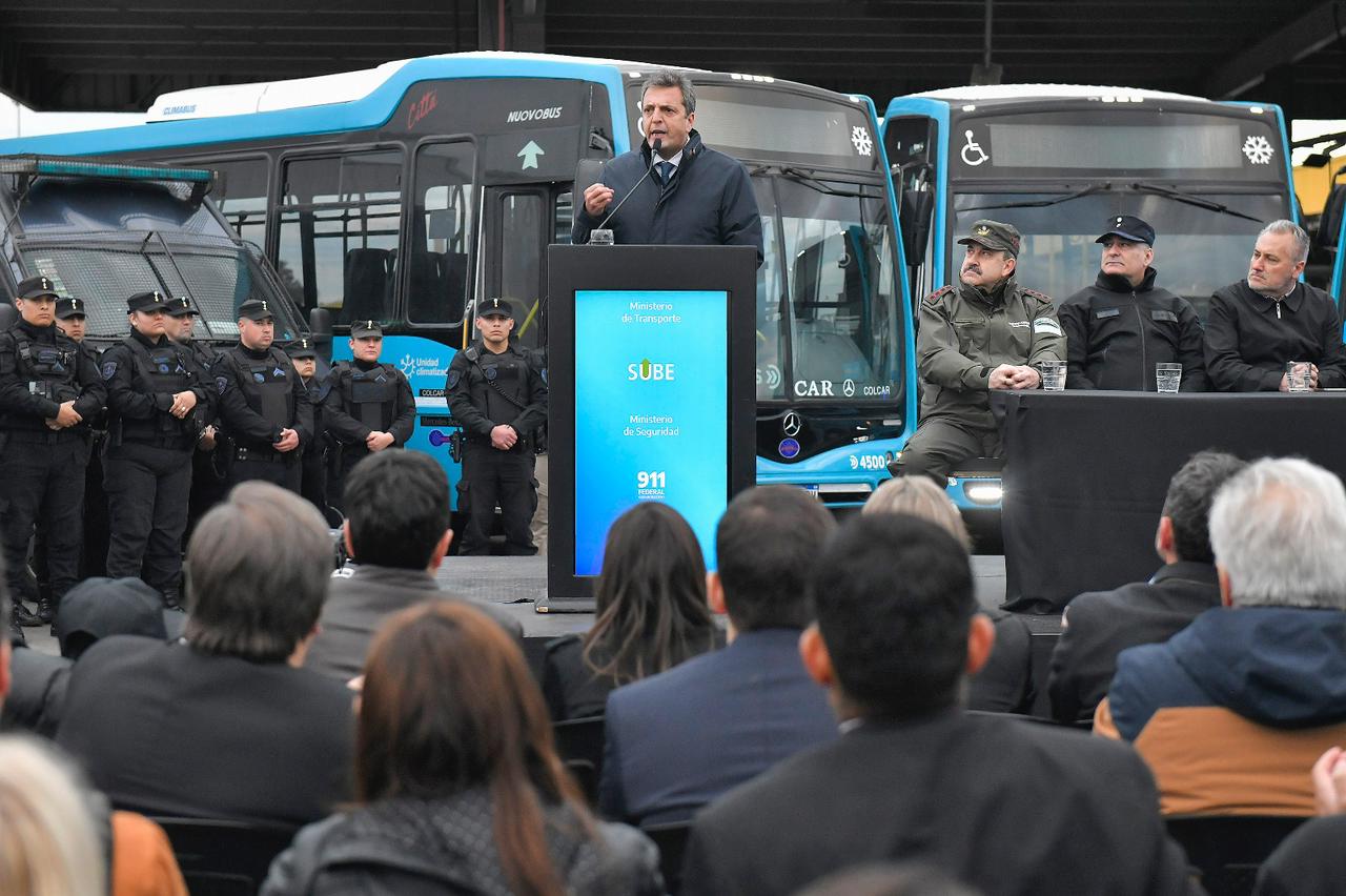 Massa también presentó en Rosario la nueva UIF y el sistema de alerta automotor