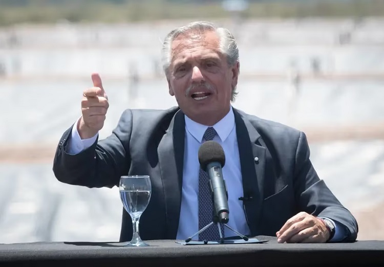 Alberto criticó a los gobernadores que no pagan la suma fija: "Repartan"