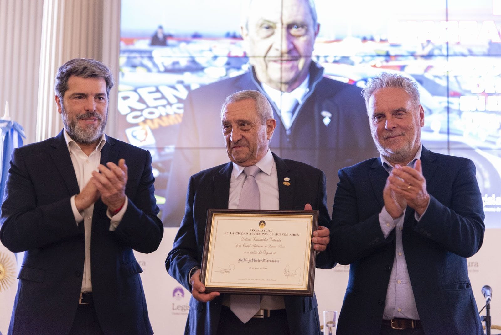 Distinguieron a Hugo Mazzacane en la Legislatura